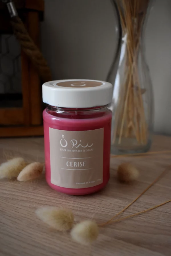 Bougie rose senteur Cerise de la marque Ôpic