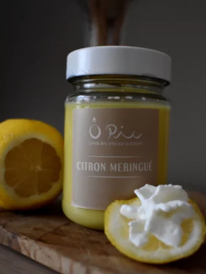 DSC_0177 citron meringue Bougie jaune senteur Citron Meringué de la marque Ôpic