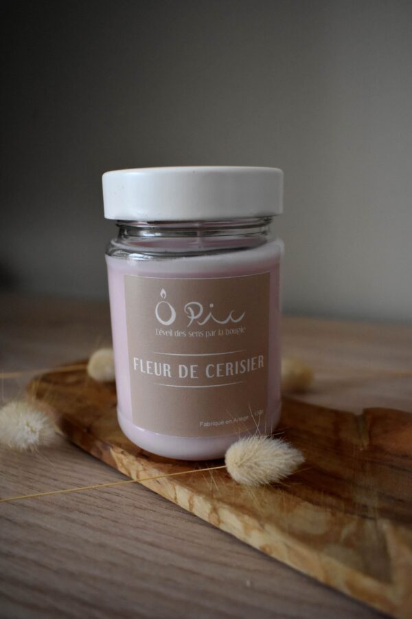DSC_0235 fleur de cerisier Bougie rose senteur Fleur de Cerisier de la marque Ôpic